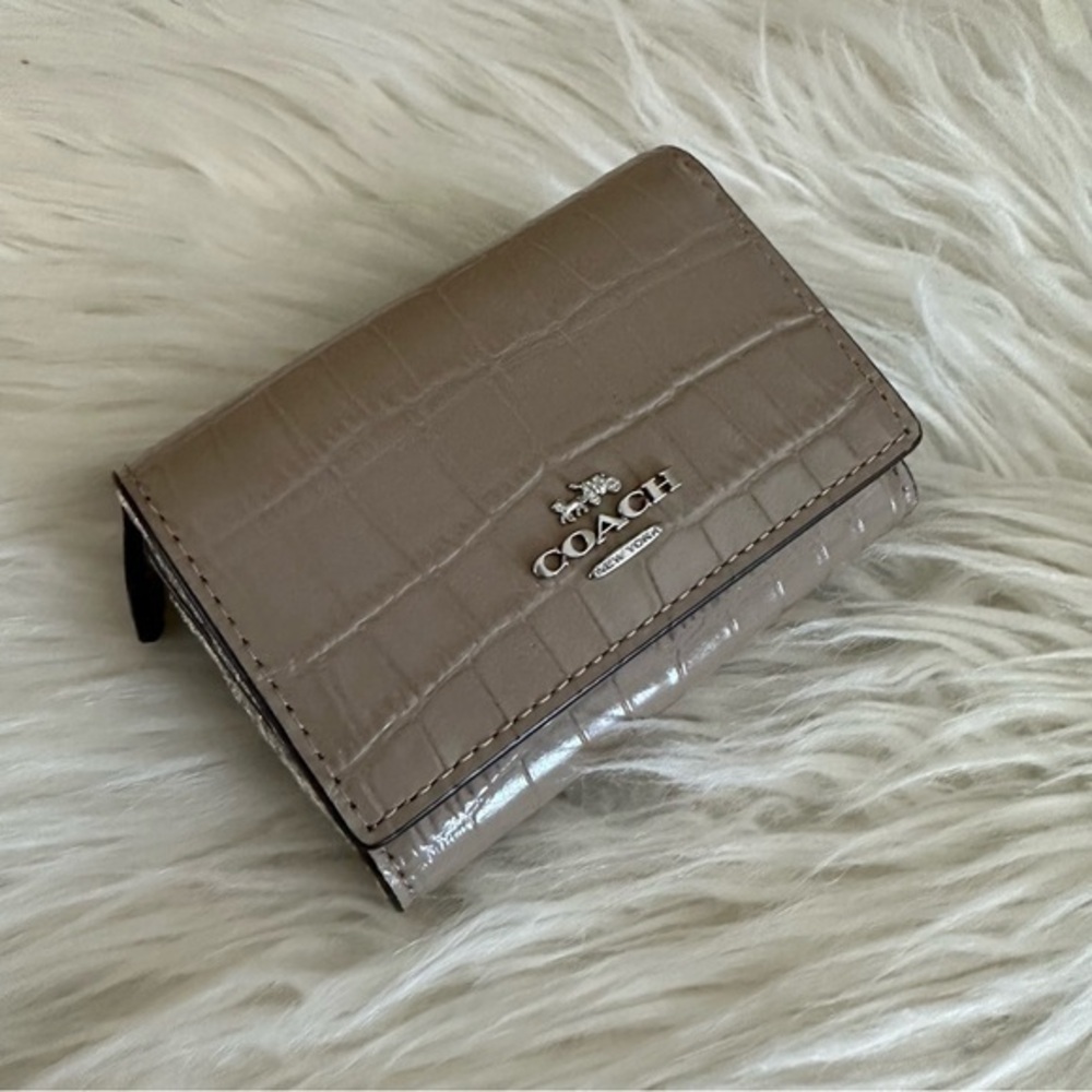 New coach small Micro Wallet
